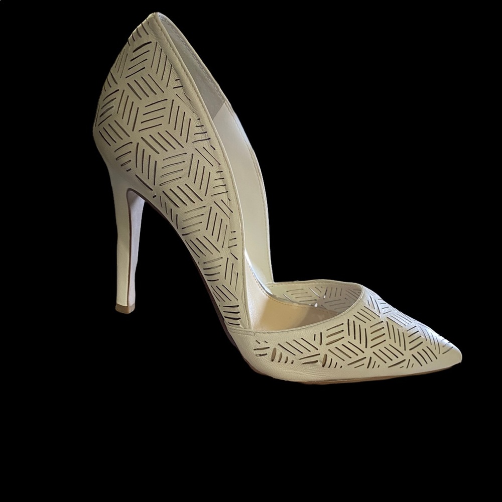 Jessica Simpson Women’s Charie Dress Pump